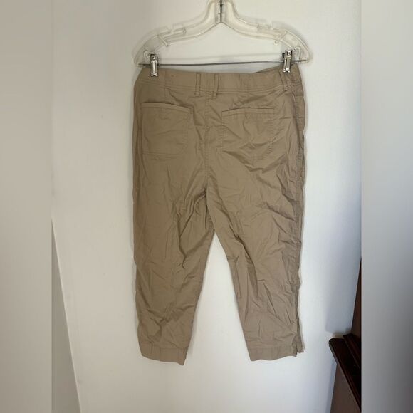 Chico’s tan cropped pants Chico’s size one standard size 8 98% cotton - Picture 6 of 7